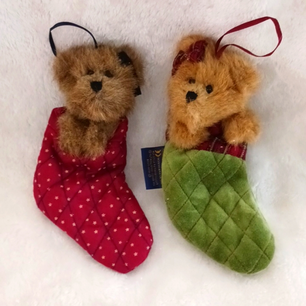 2 christmas ornaments